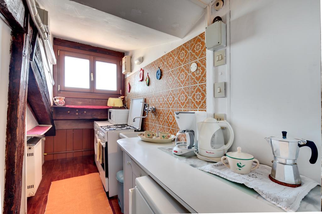 Ca' Badoer Attic Apartment Veneţia Exterior foto