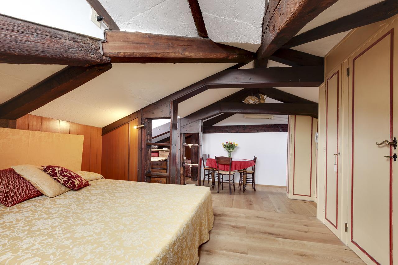 Ca' Badoer Attic Apartment Veneţia Exterior foto